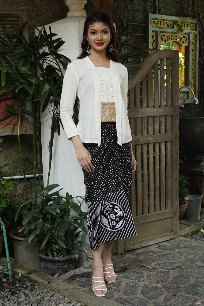 Rempah Skirt Black P0093