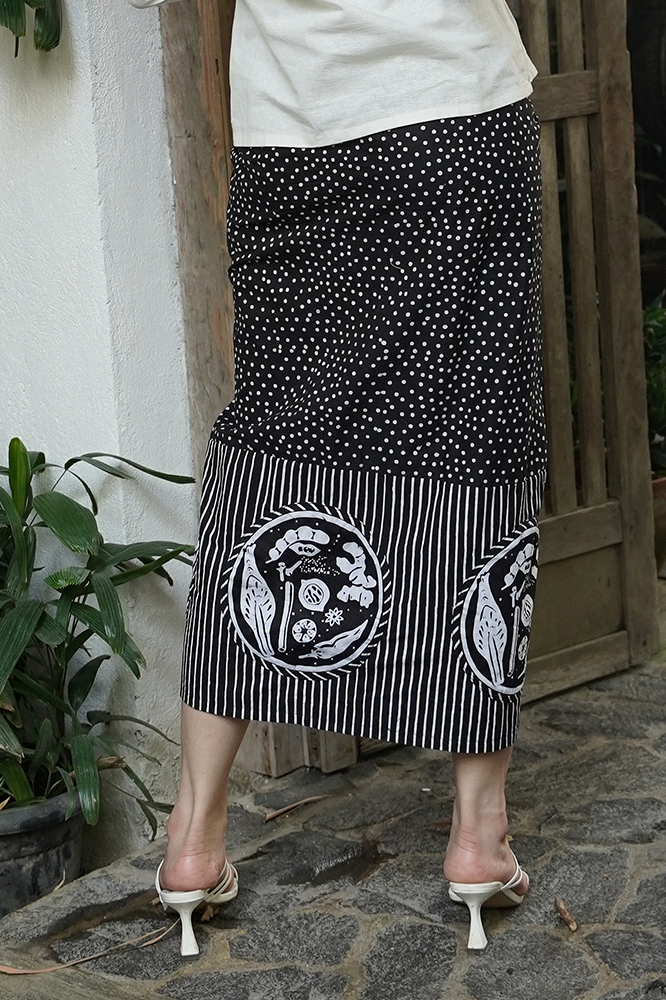 Rempah Skirt Black P0093