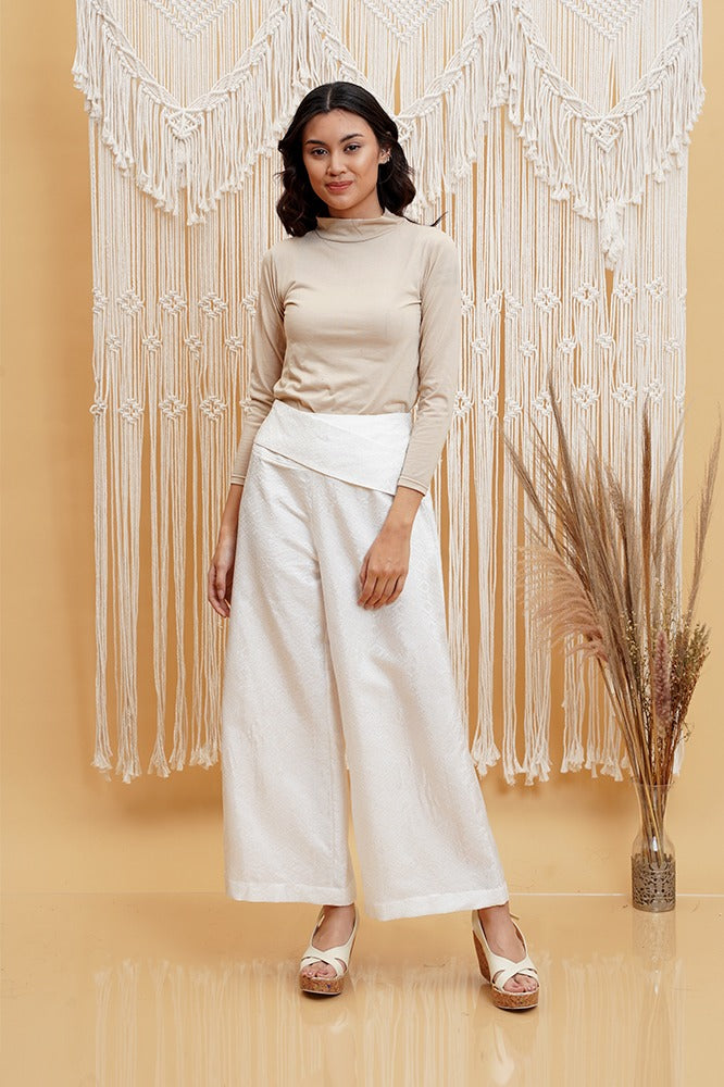 Zita Ftr White P0044