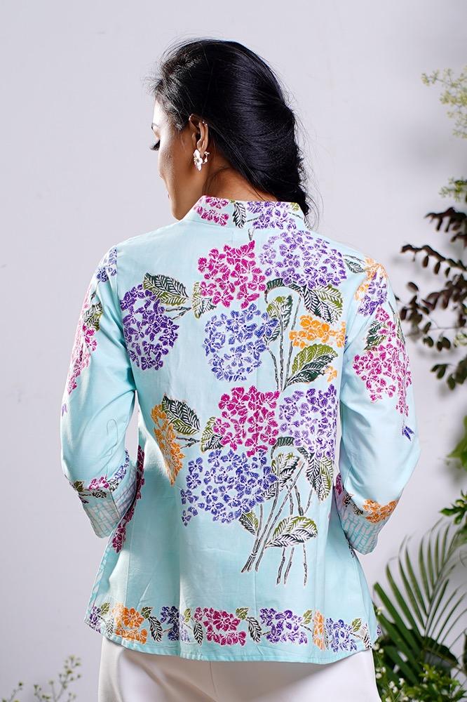 Vivi Tamansari T0930