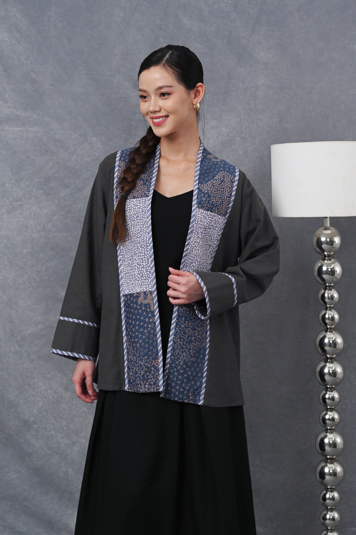 Outer Naru Grey PART0597