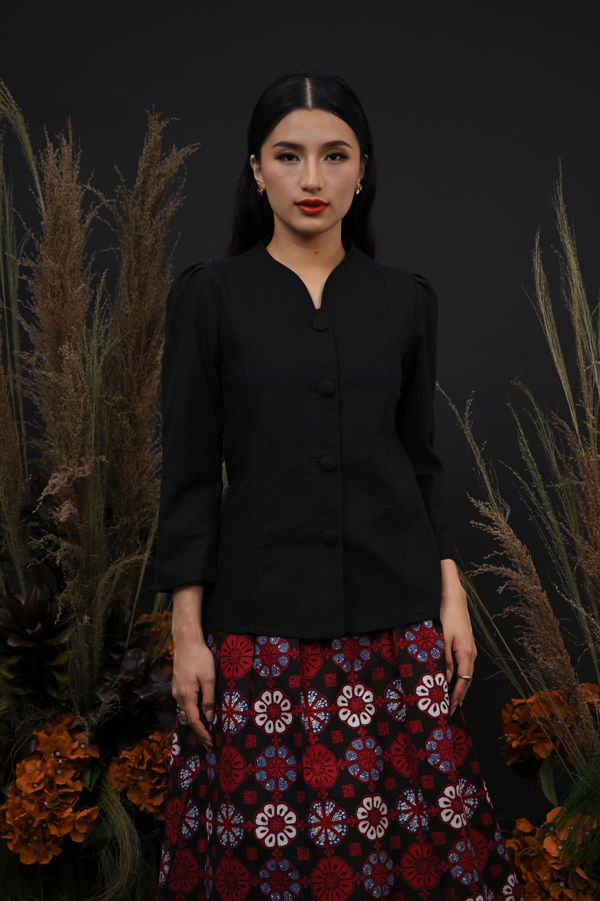 Zuri Basic Black T6192