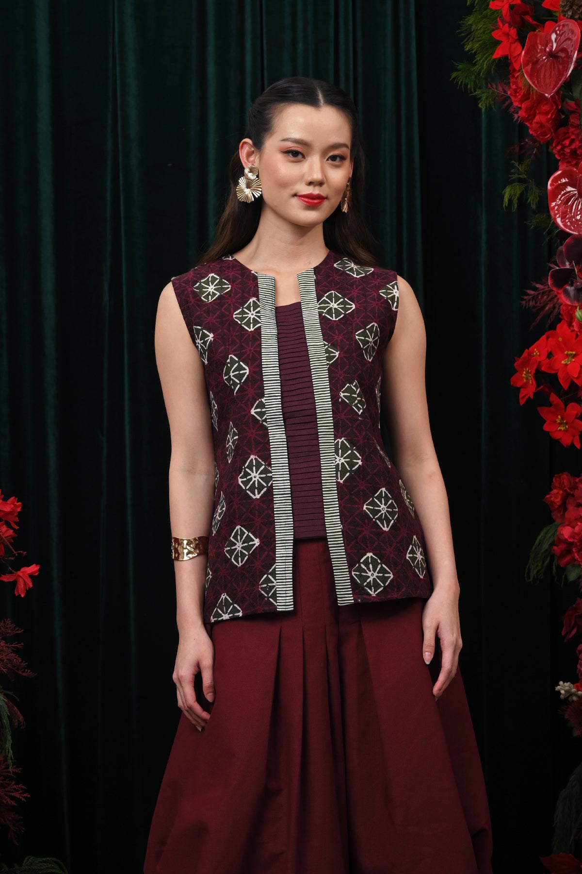Kebaya Sleeveless Dobi Cirebon T4988