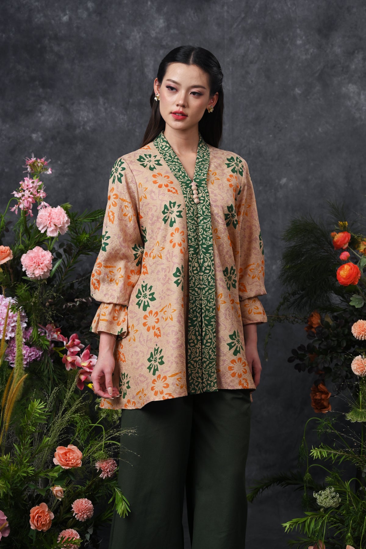 Alesha Dobi  T5641