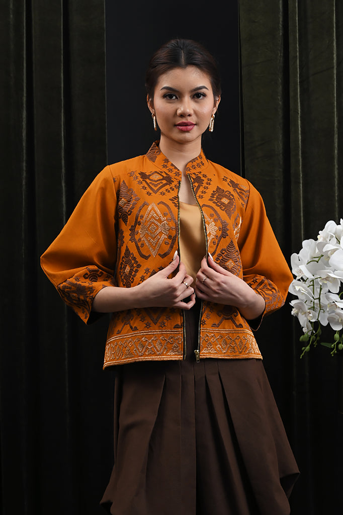 Lesi Suksma T4388