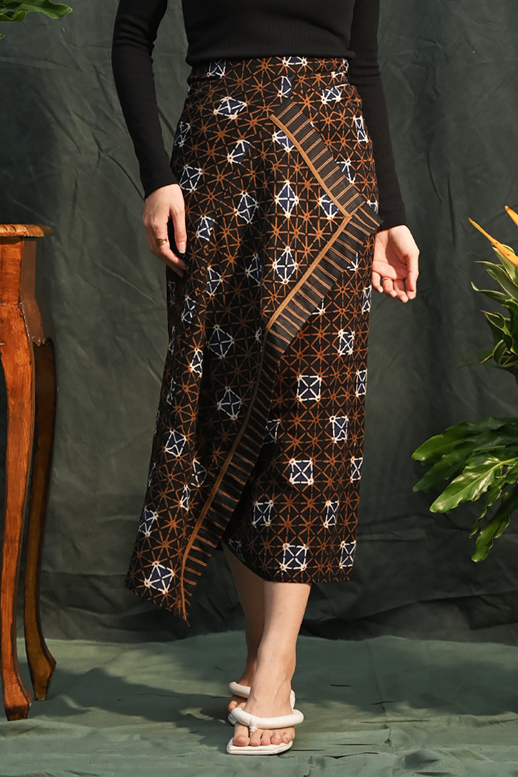 Lilit Dobi Sogan P0234