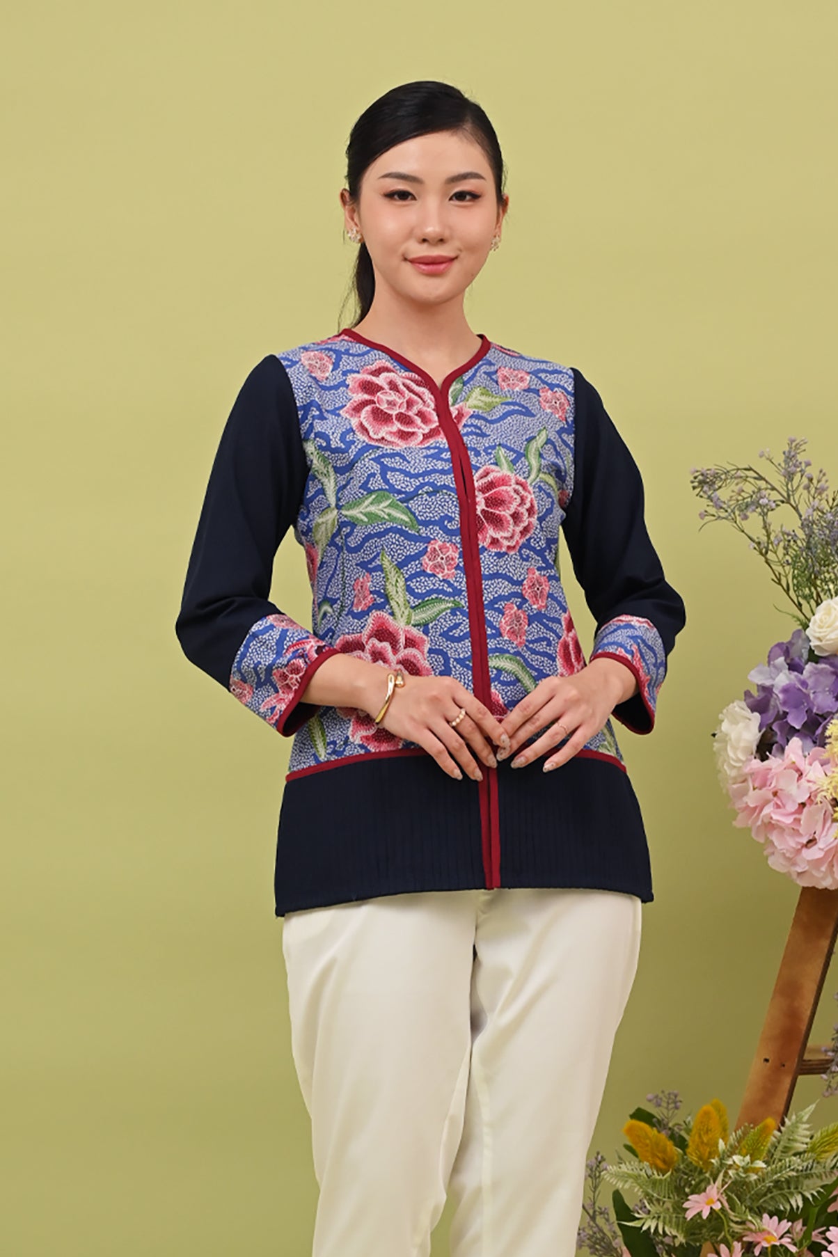 Lupita Encim T3788