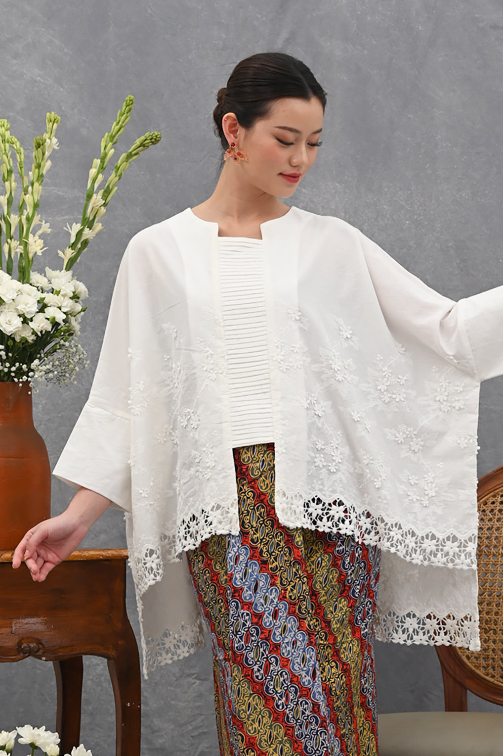 Miki Basic White T4044