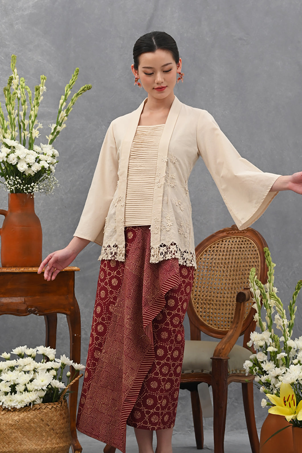Kebaya Long Basic Brown T4048