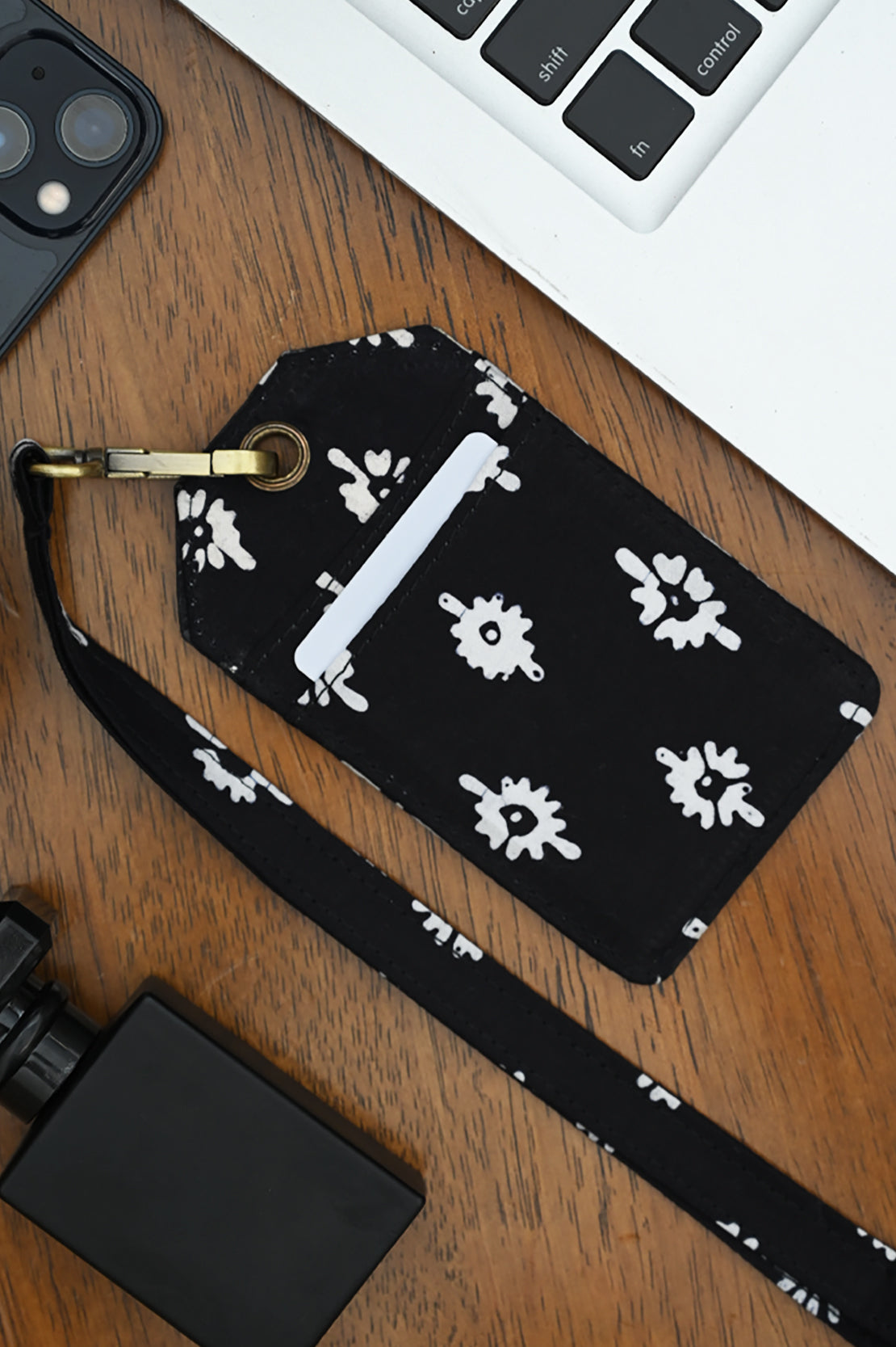 Lanyard Garut Black A0070