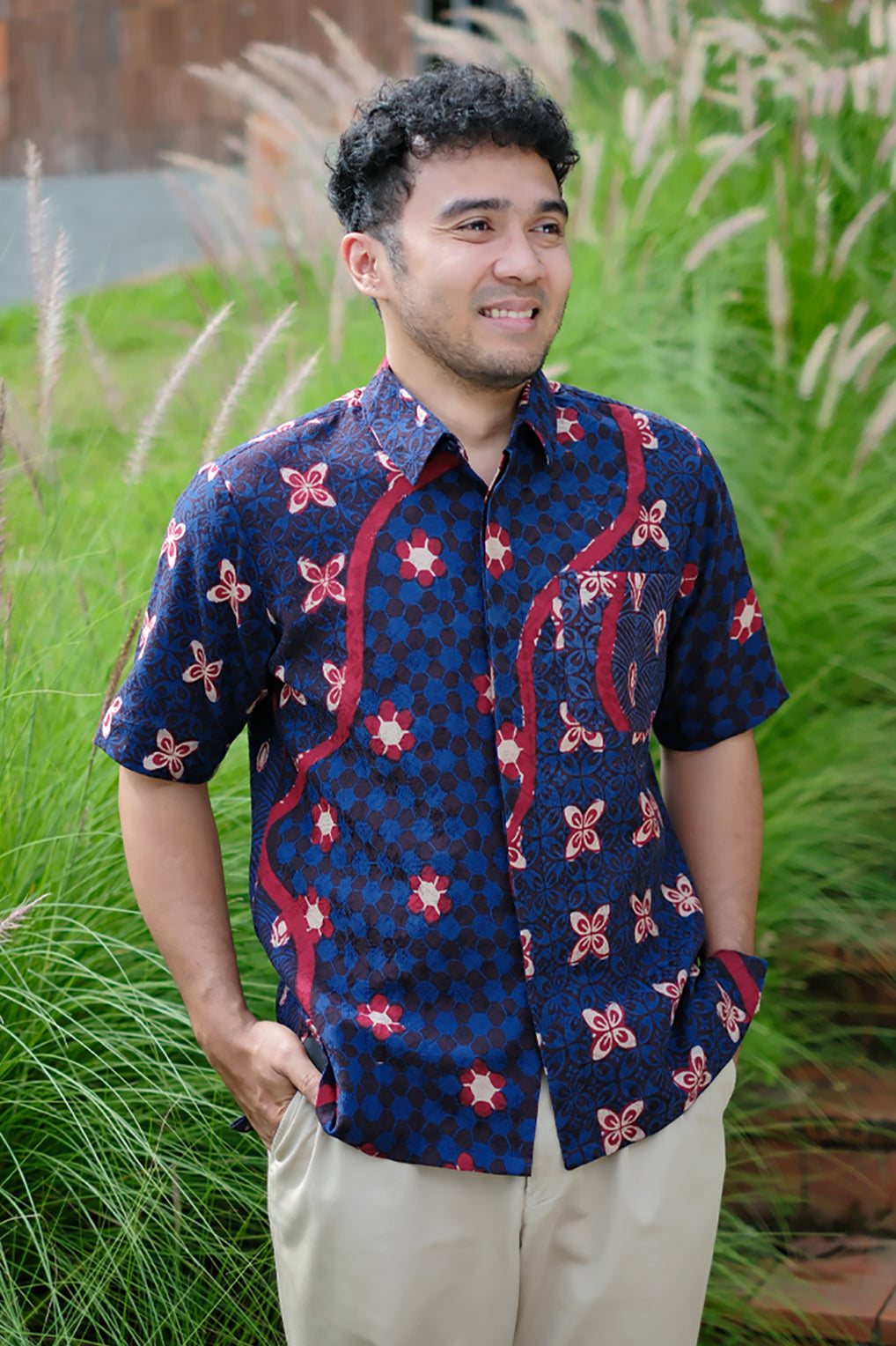 Rayya Short Blue Red M0295