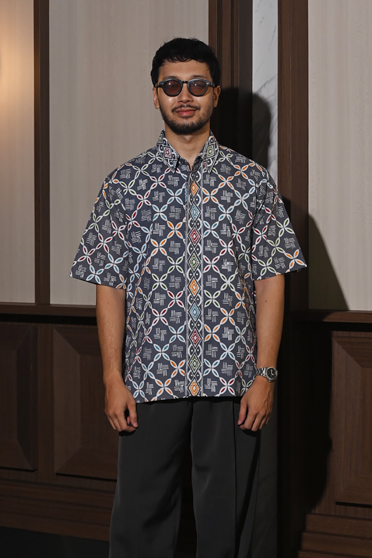 Banara Wonogiren Grey Short M0286