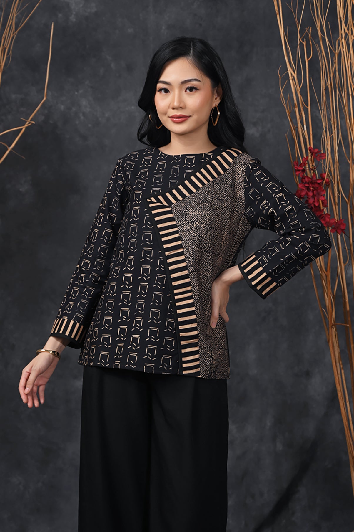 Saskia Garut Cemani T4818