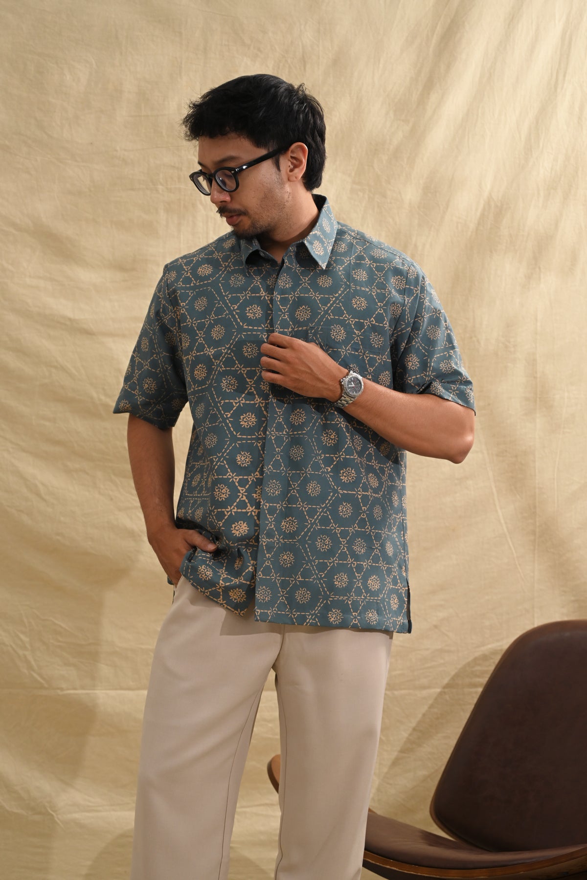 Hexagon Short Garut M0370