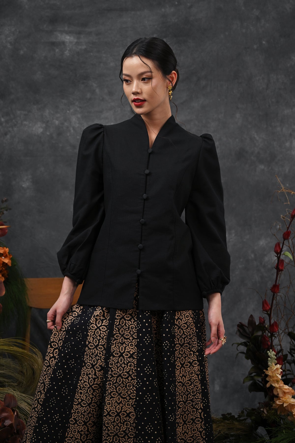 Amara Basic Black T6191