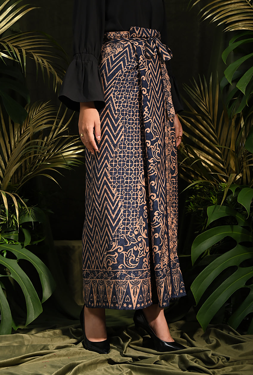 Lilit Donker Rayya Dobi P0203