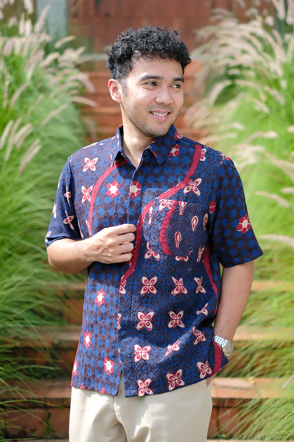 Rayya Short Blue Red M0295