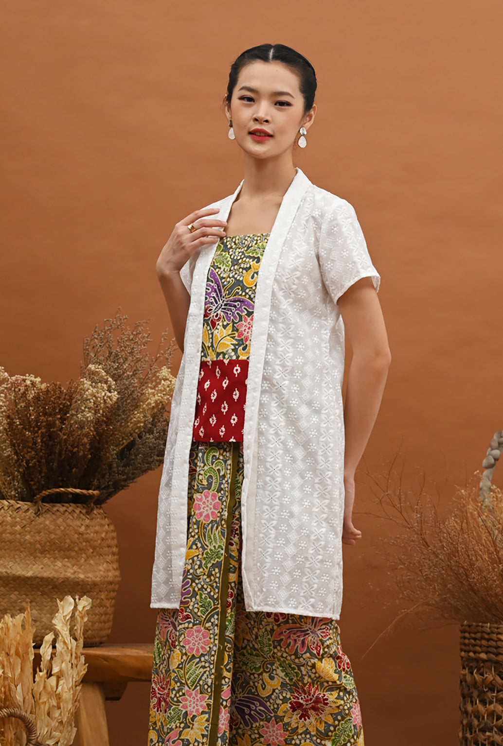 Tunik Kartini White Lasem T2852