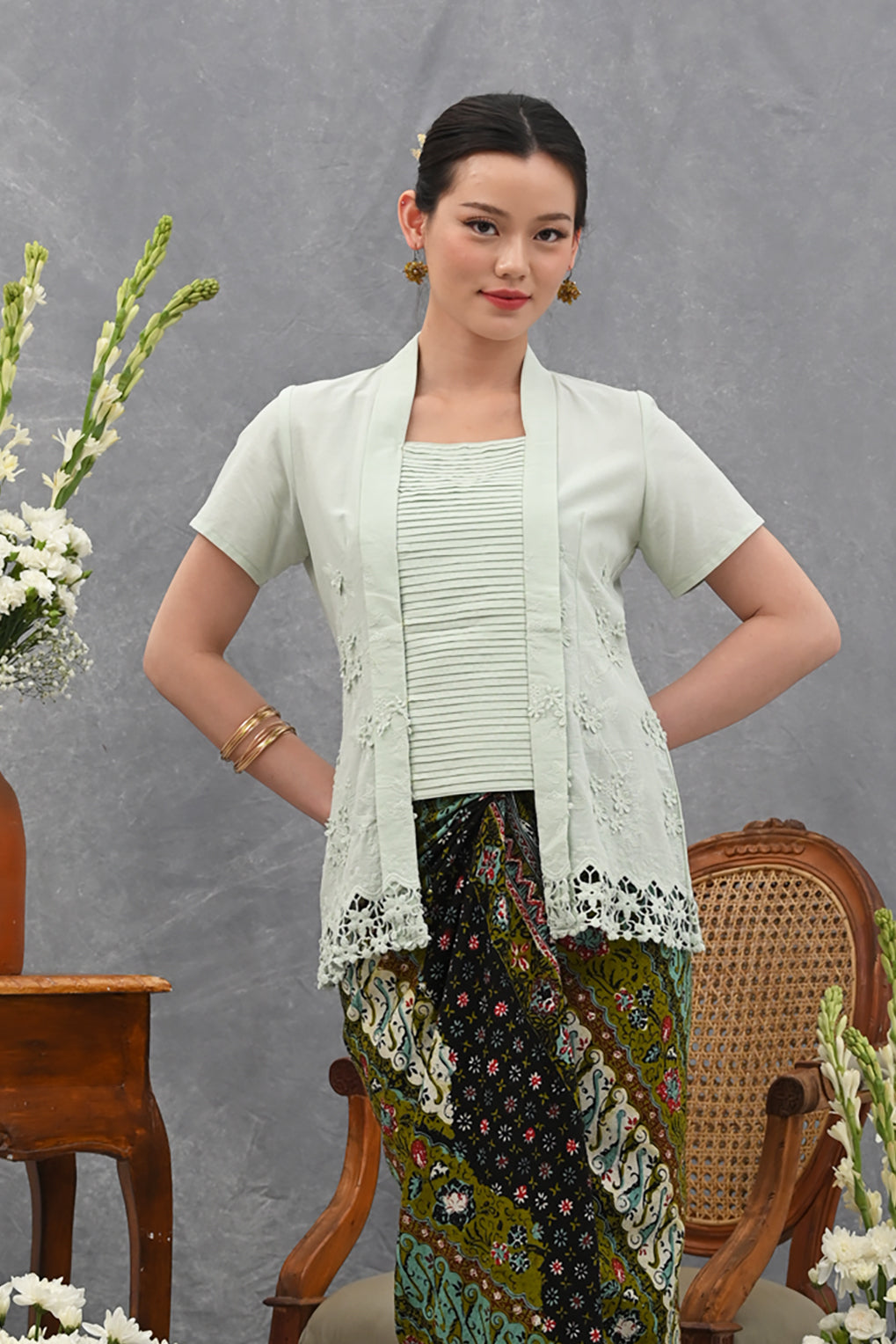 Kebaya Short Basic Green T4041
