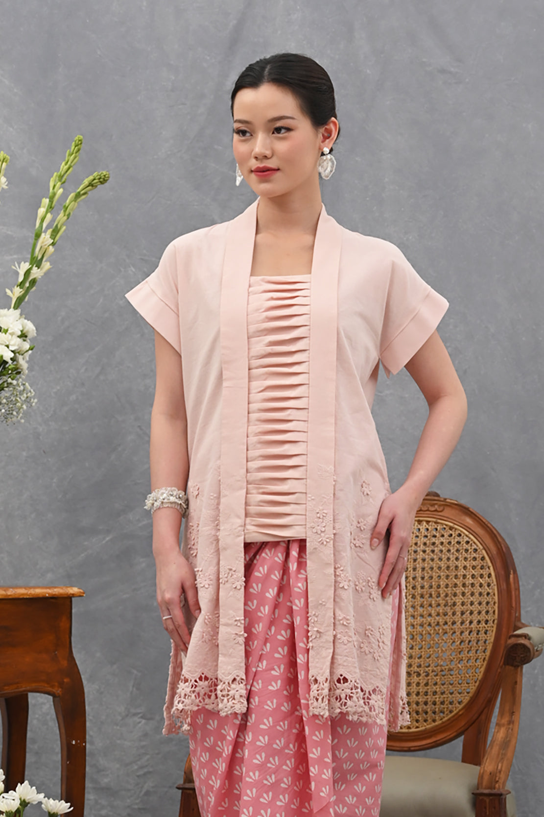 Kebaya Aling Short Basic Pink T4050