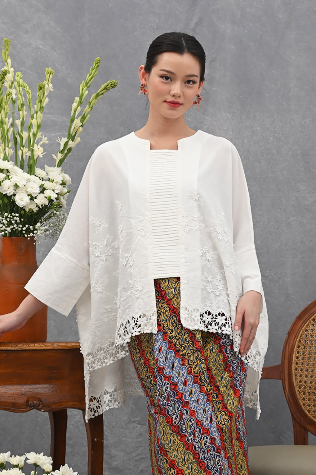 Miki Basic White T4044