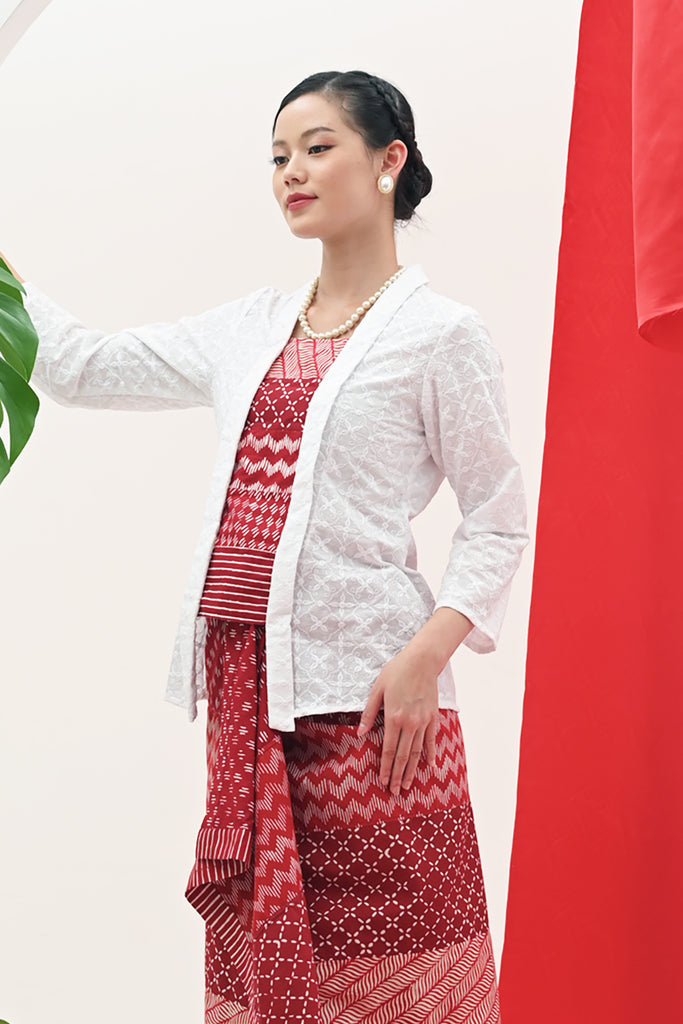 Kebaya Bordir Merah Putih T3096