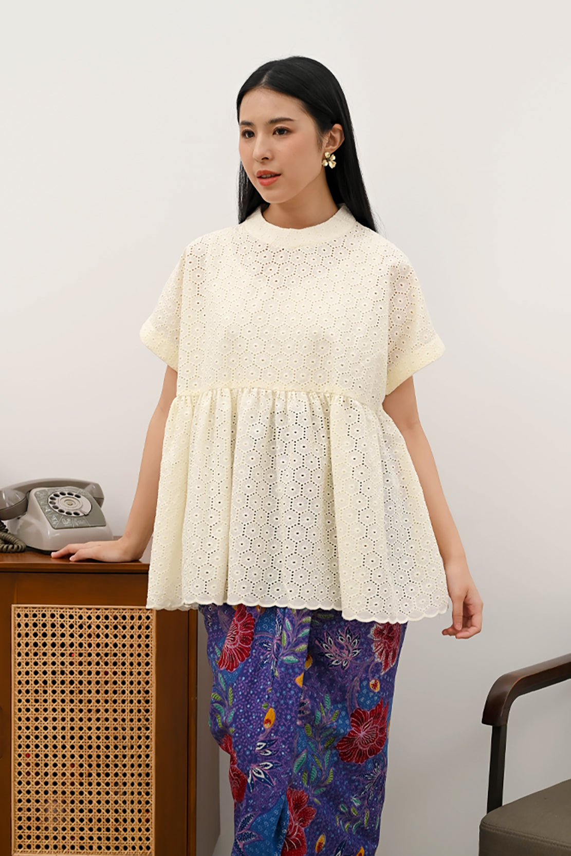 Nyiur Basic White T3996
