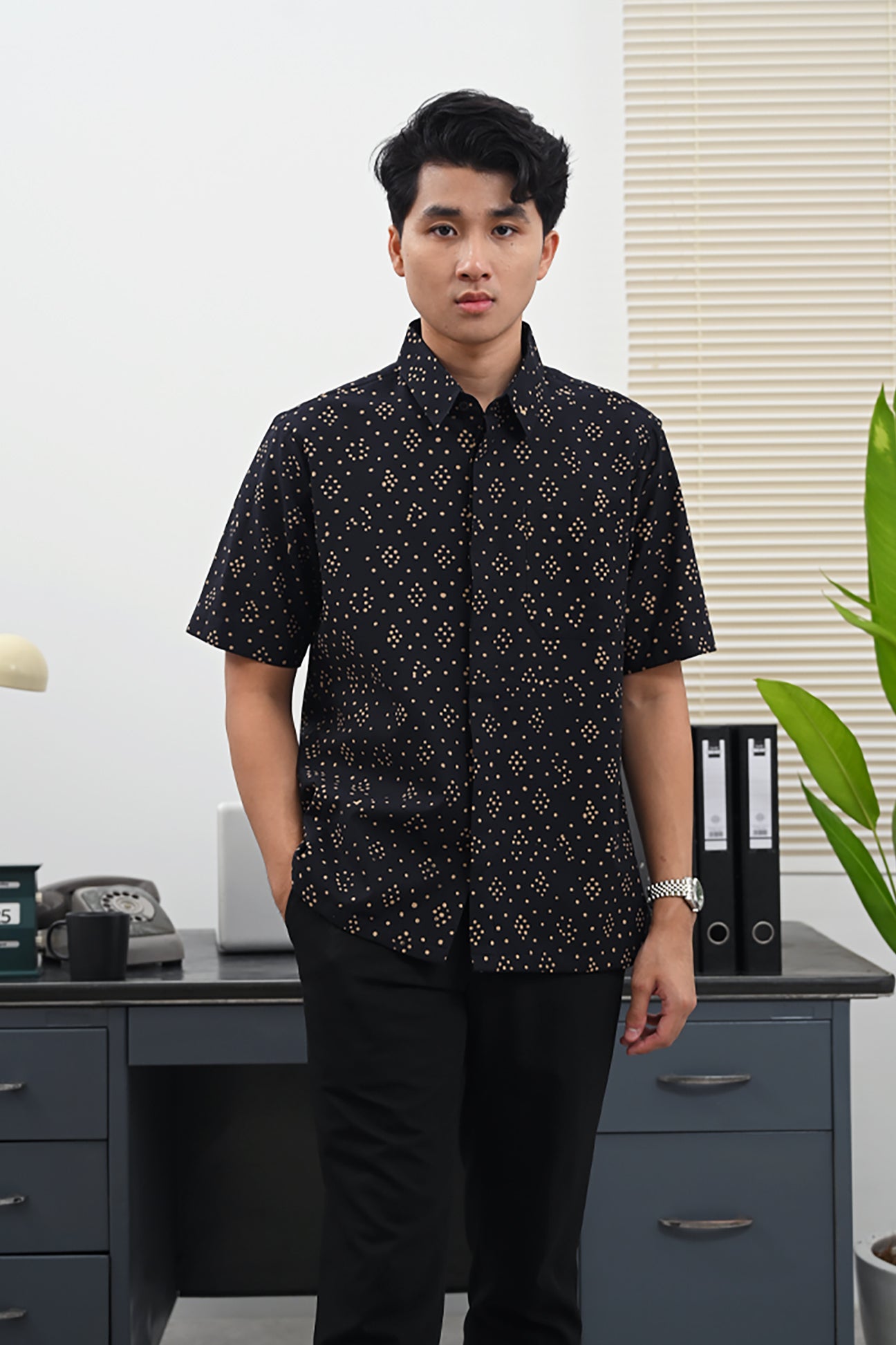 Adhikari Garut Black M0335