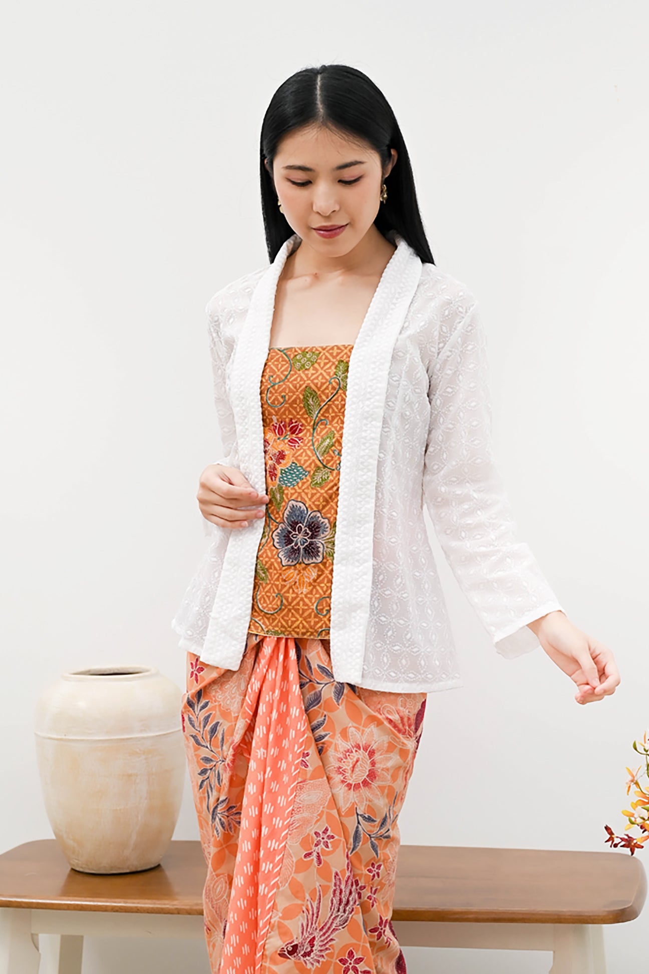 Kebaya Long Basic White T4046
