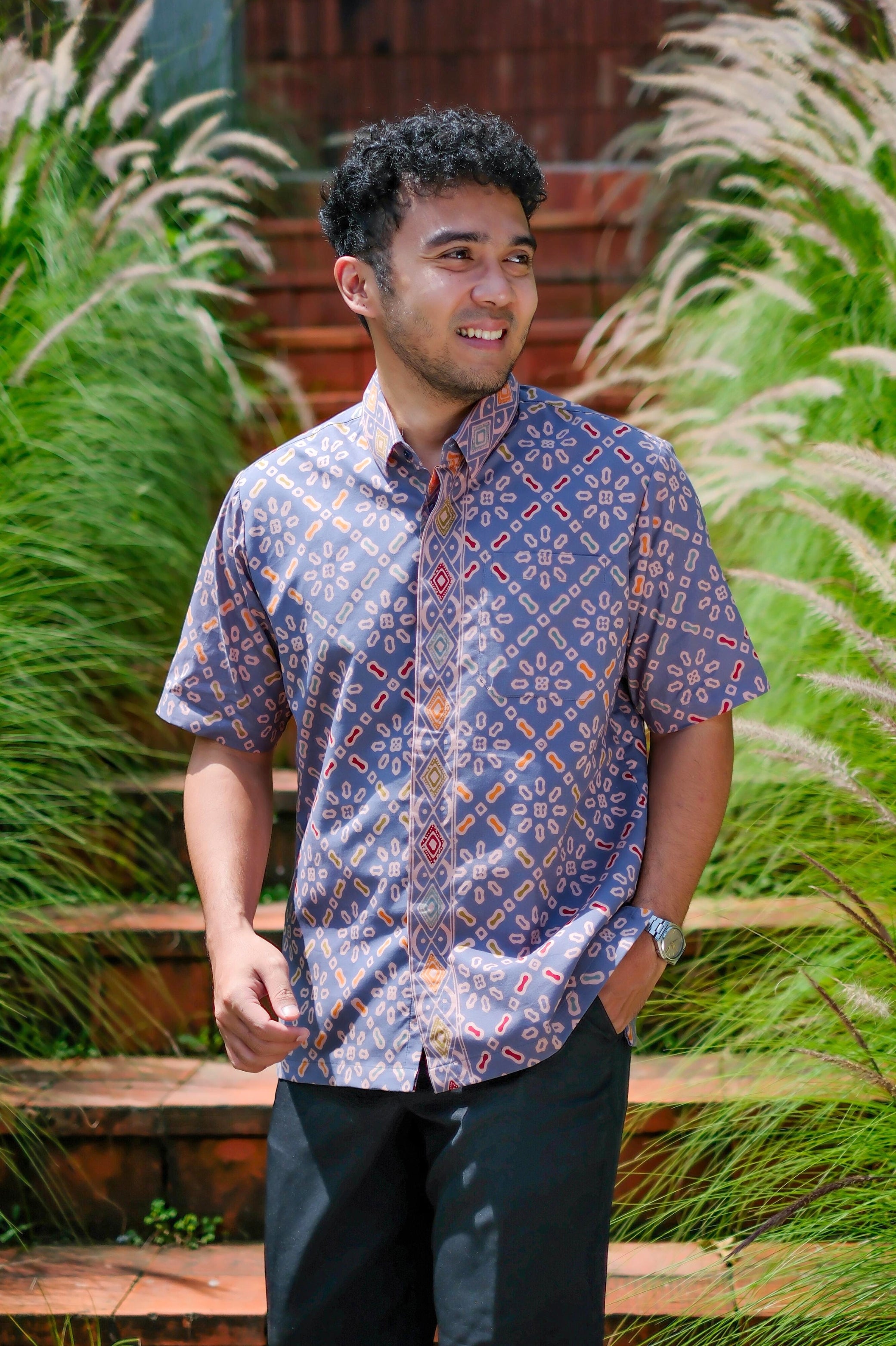 Bayu Wonogiren Blue Short M0290