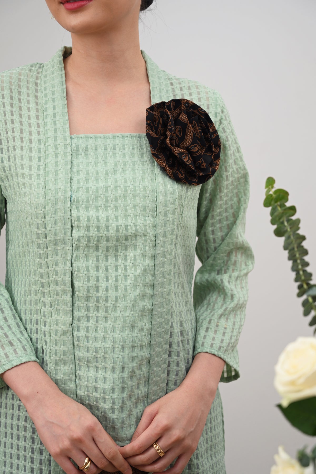 Kebaya Aling Organza Mint Basic T5615