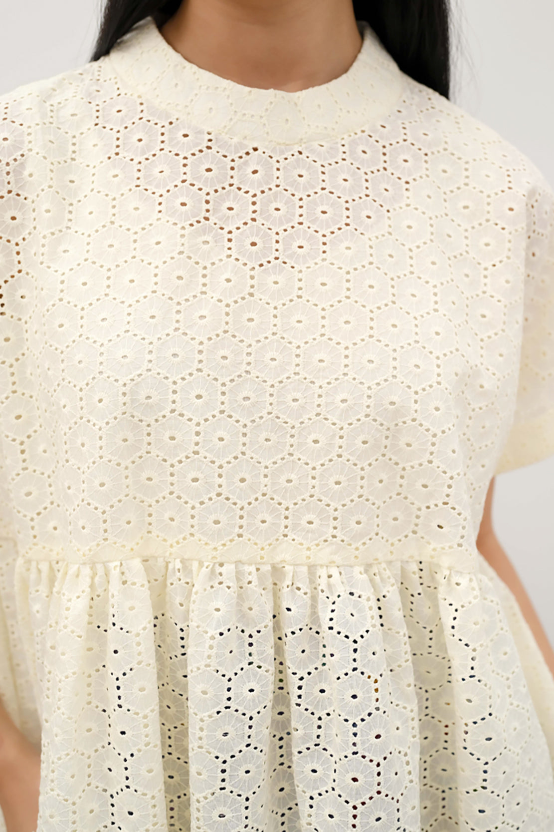 Nyiur Basic White T3996