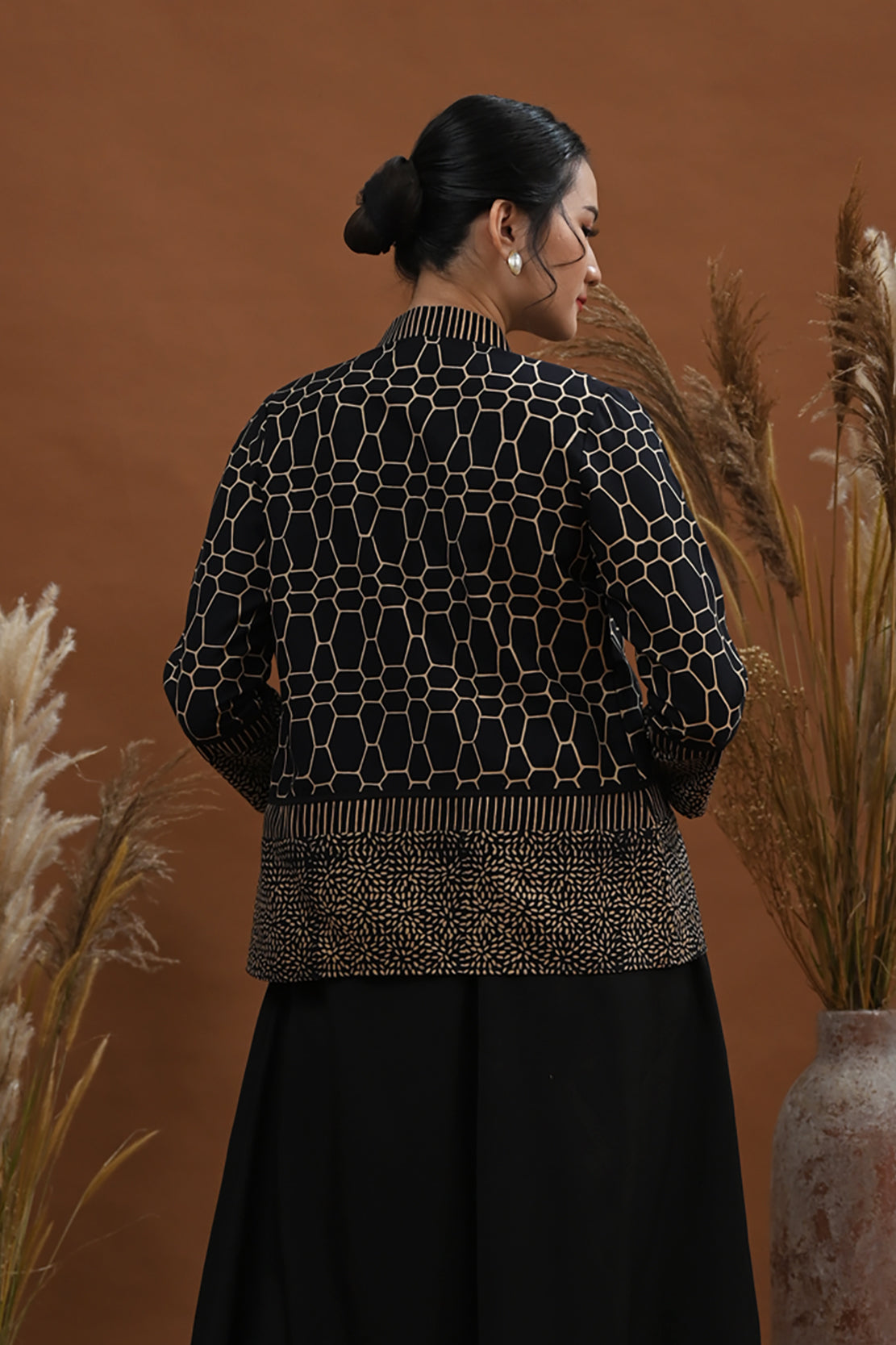 Jenny Garut Black T3050