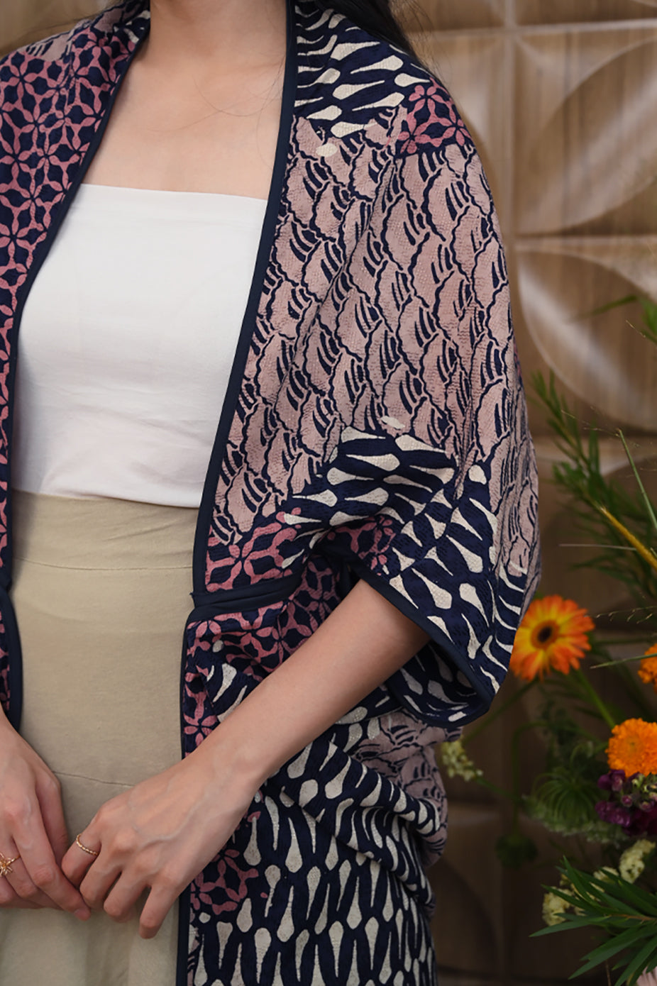 Outer Kotak Cirebon T3437