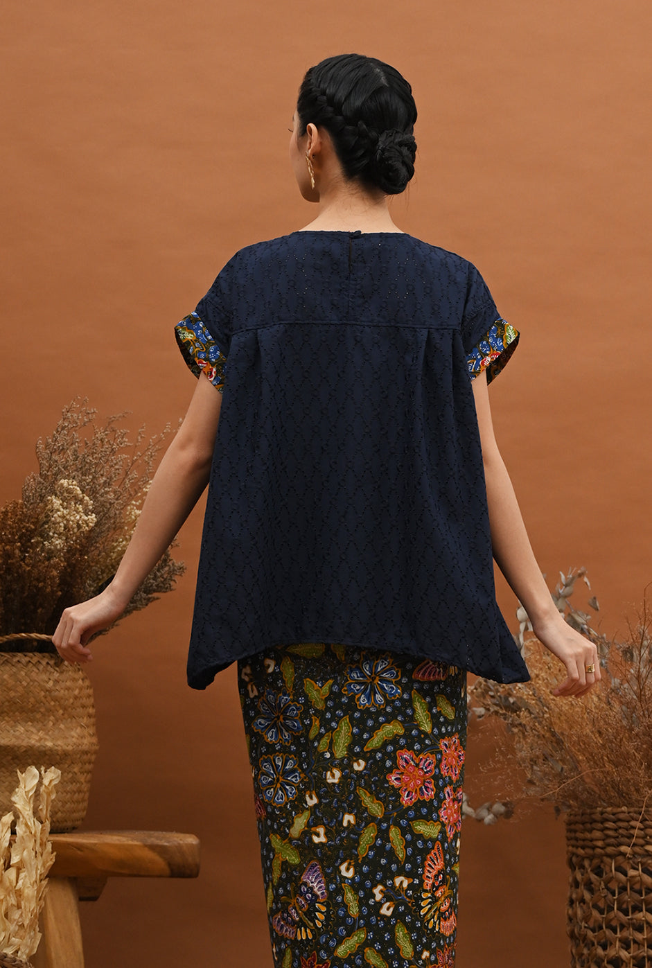 Barry Kartini Blue Lasem T2856