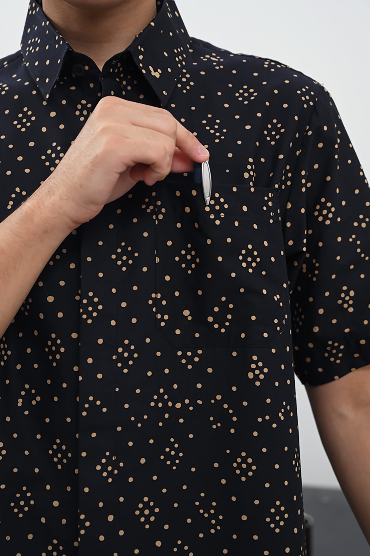 Adhikari Garut Black M0335