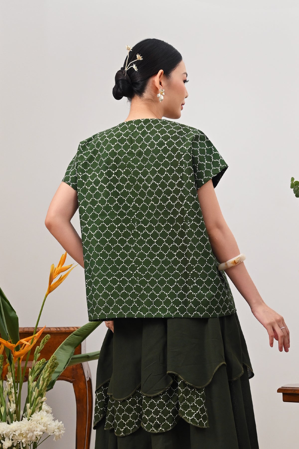 Dhini Dwika Encim T5704