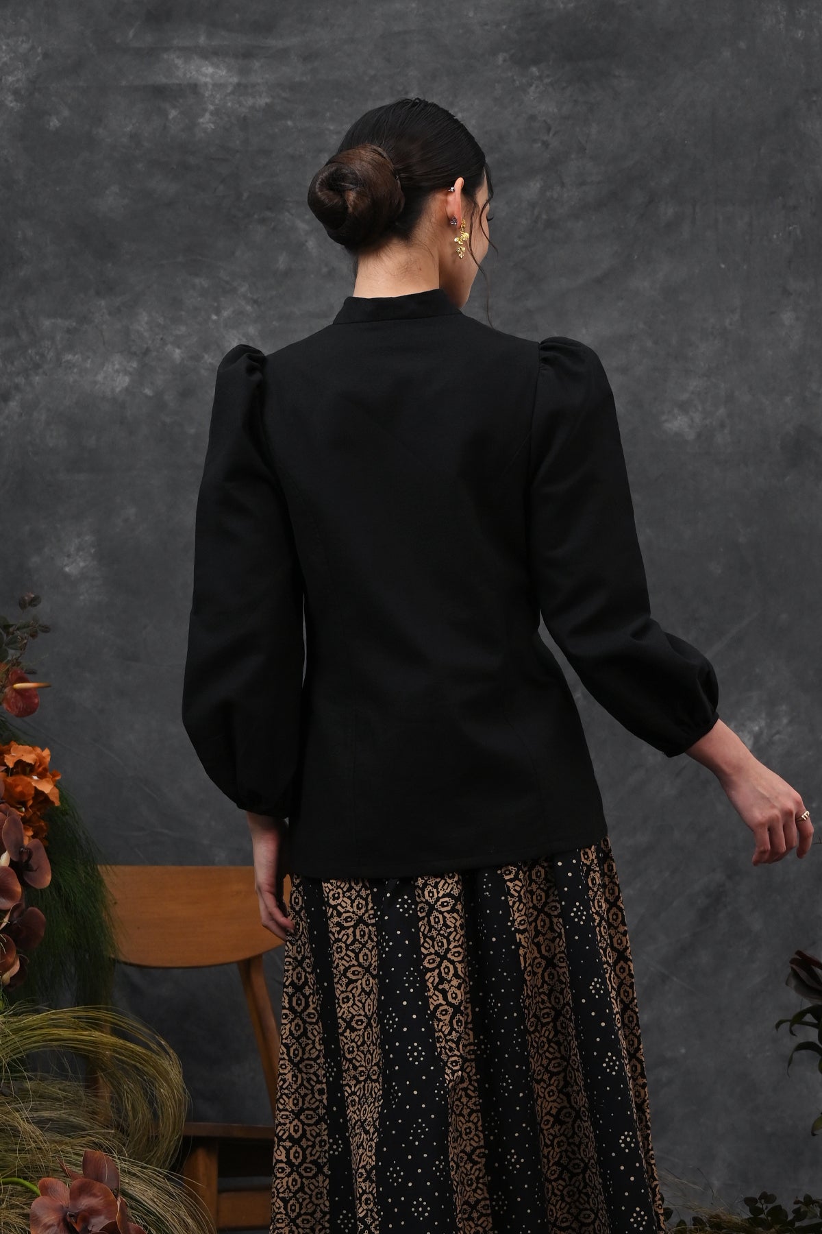 Amara Basic Black T6191
