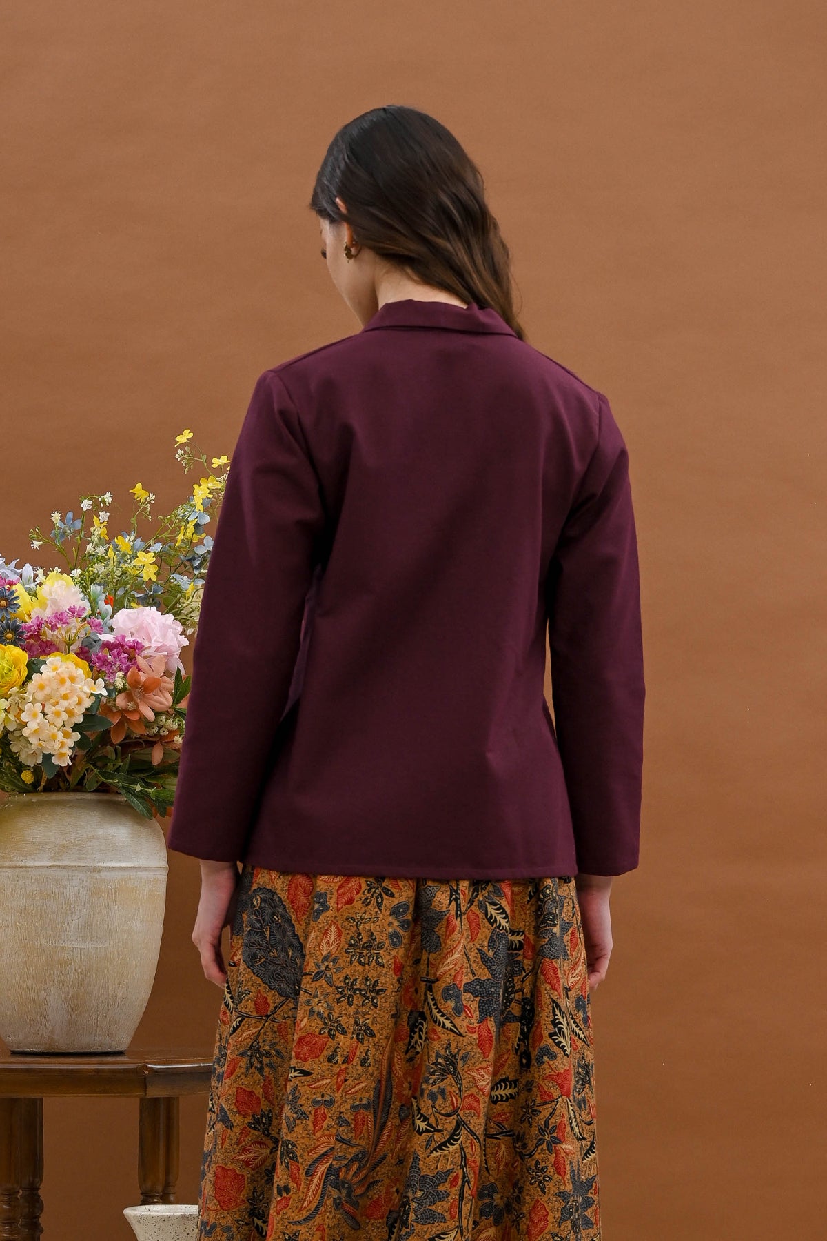 Kebaya Opnaisel Basic Burgundy T5533