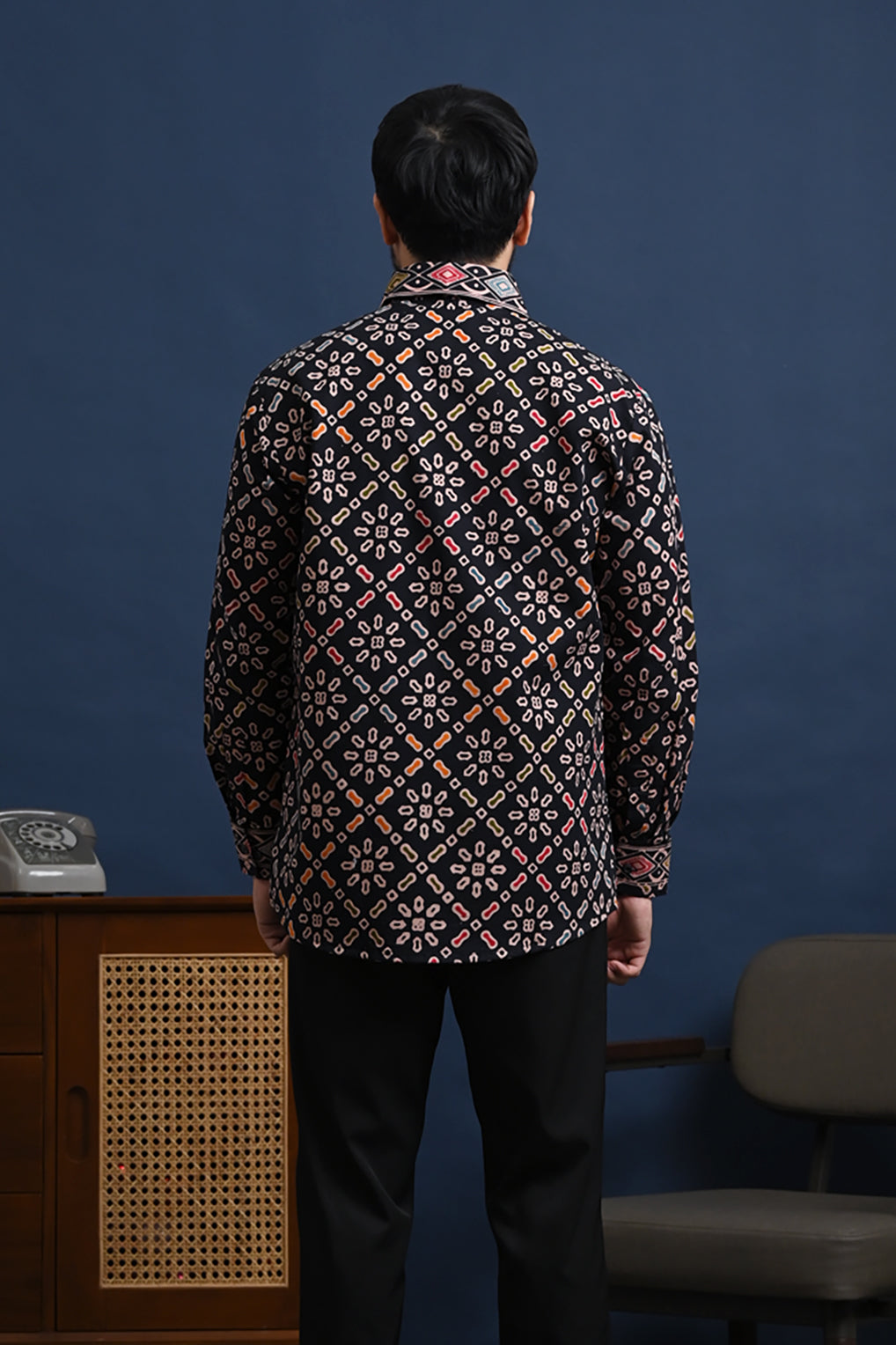 Bayu Wonogiren Black L0147