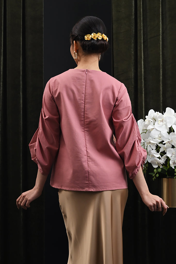 Isyana Suksma T4491