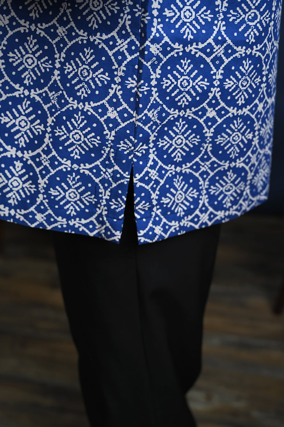 Jlamprang Blue Short M0307