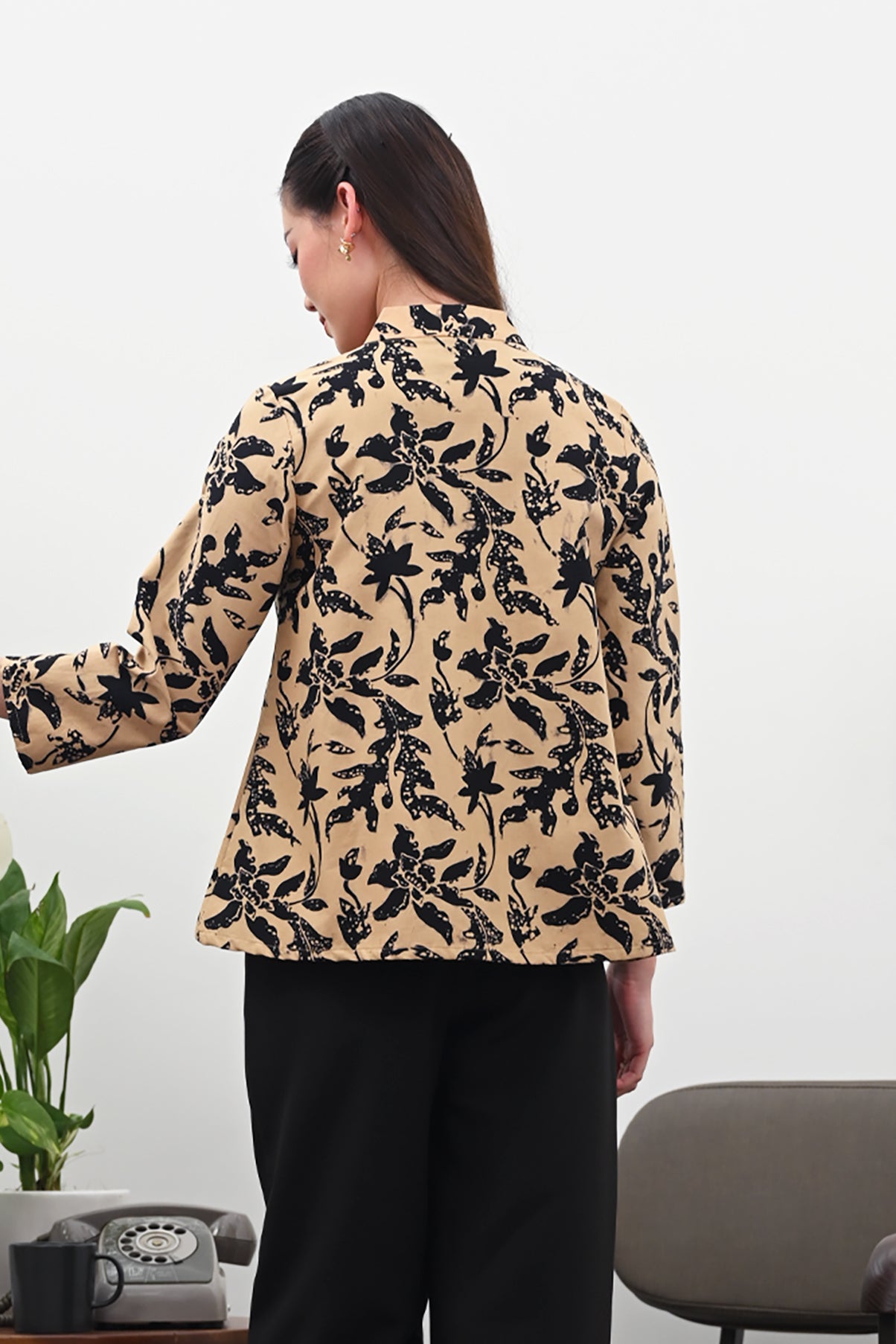 Vivi Wonogiren T4563