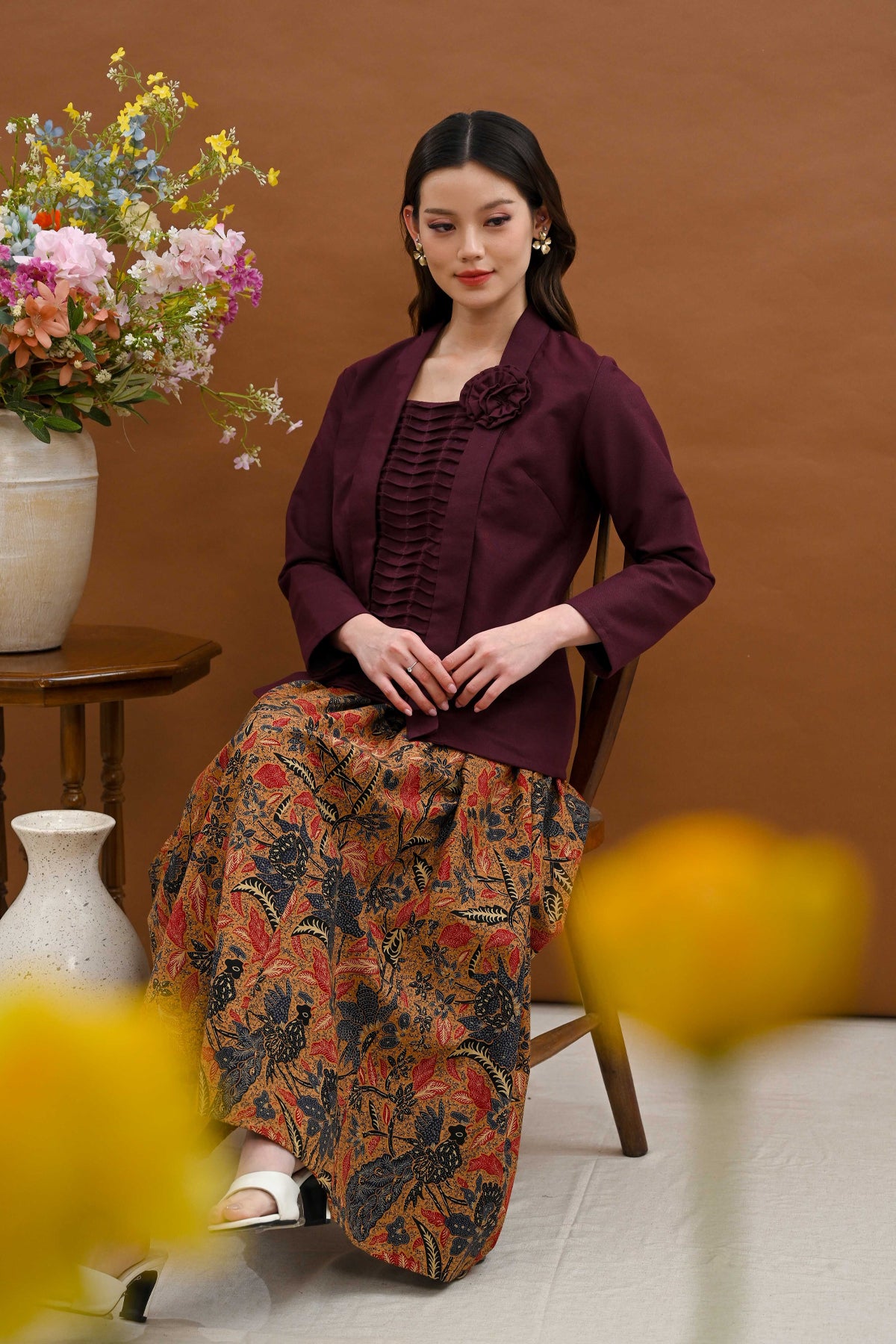 Kebaya Opnaisel Basic Burgundy T5533