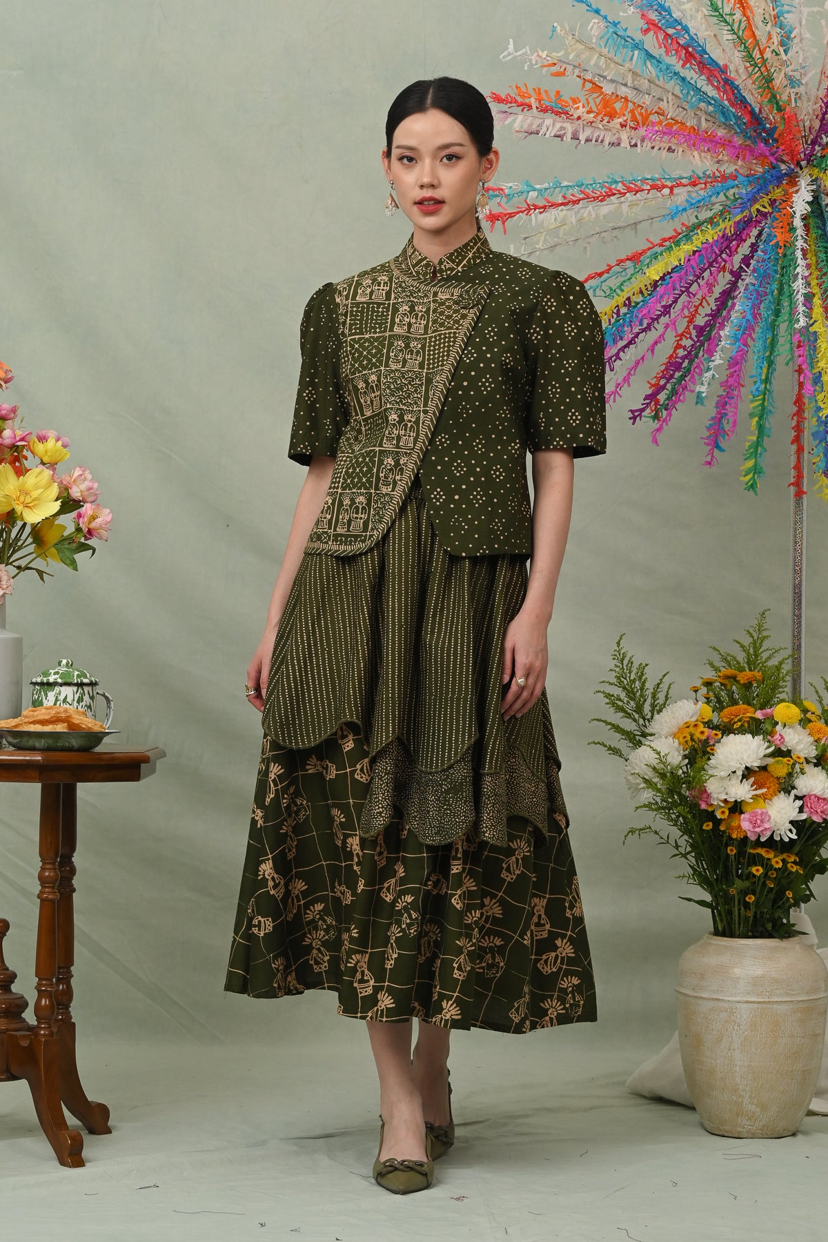 Cahaya Short Garut Betawi T5852