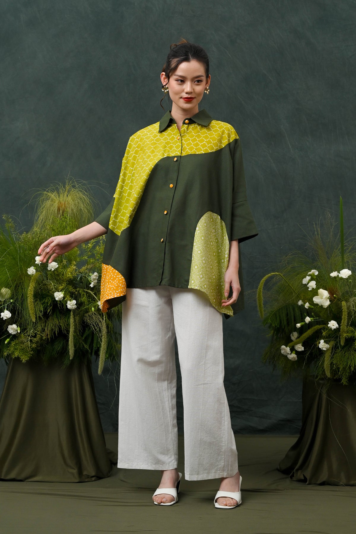 Rosamund Garut T5312