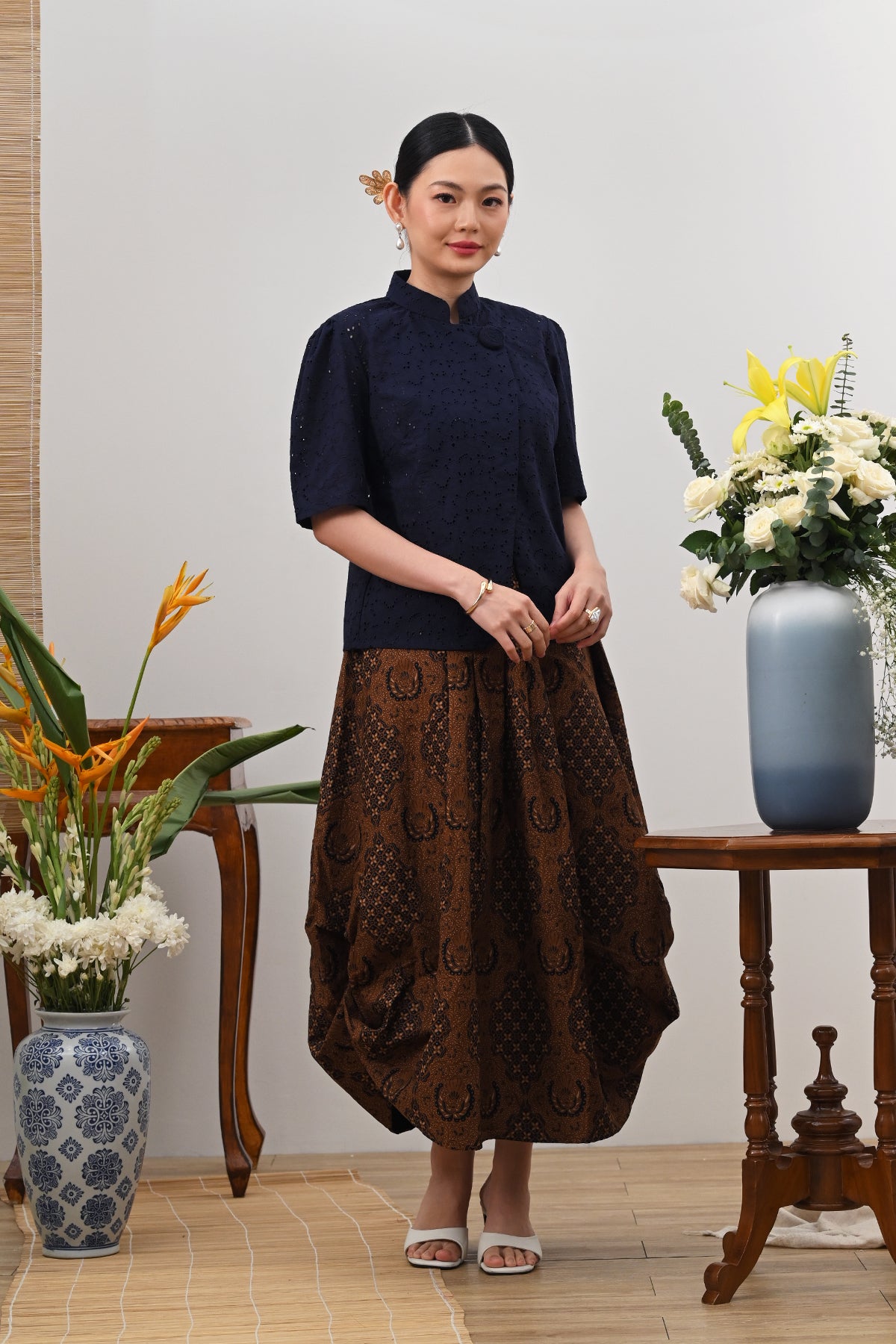 Cahaya Short Basic Navy T5584