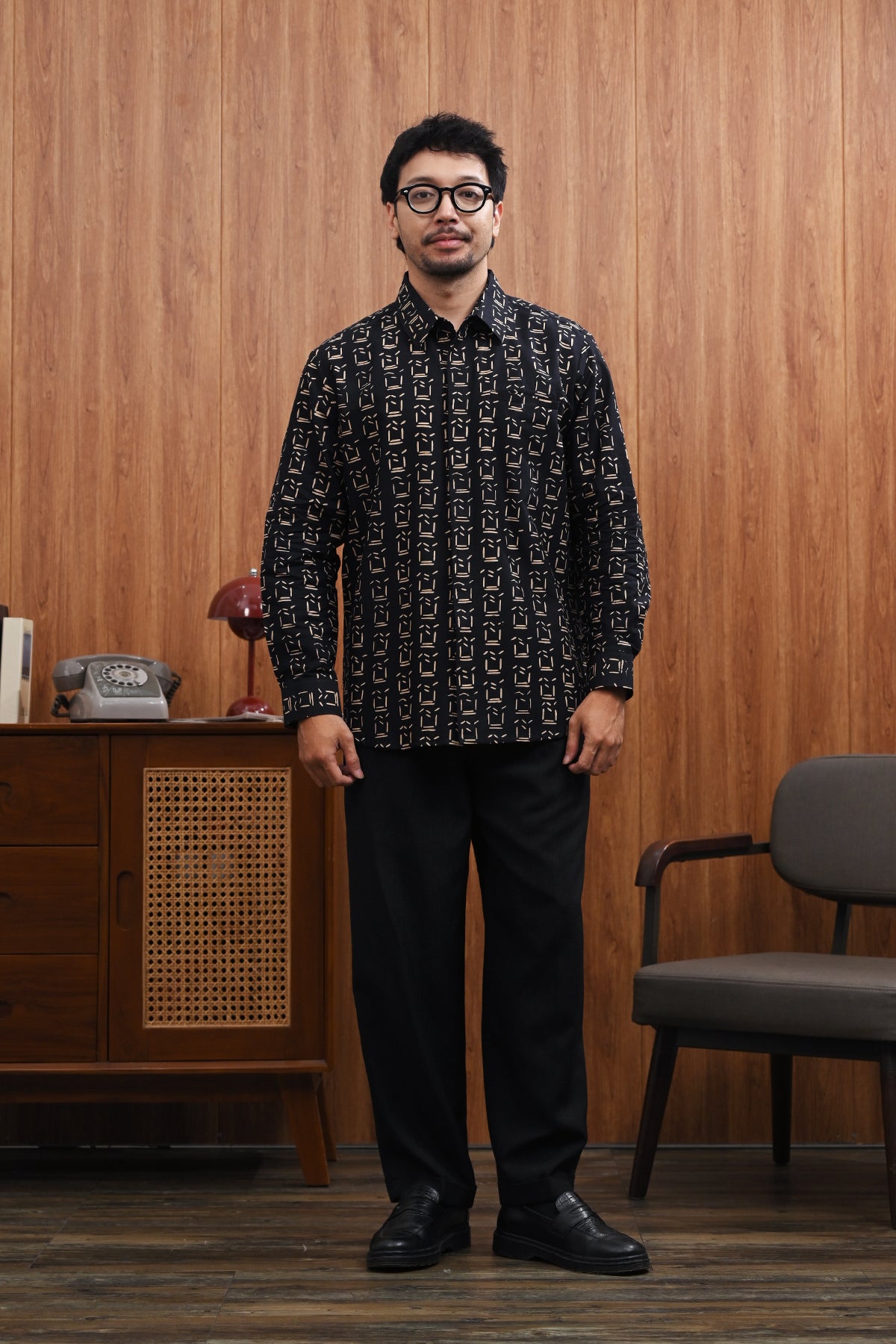 Upsilon Harmoni Black Long L0176