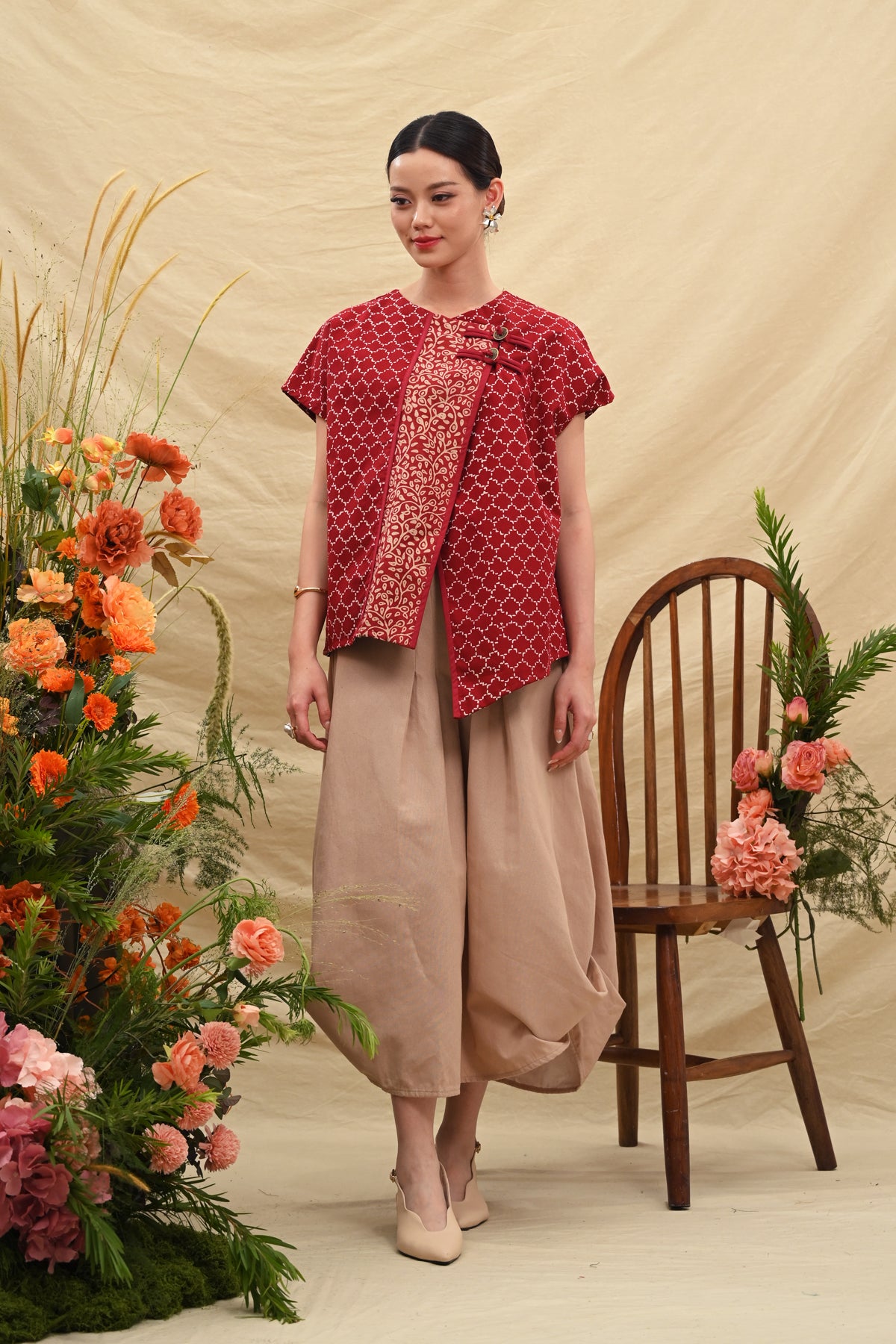 Nikki Dobi T5718