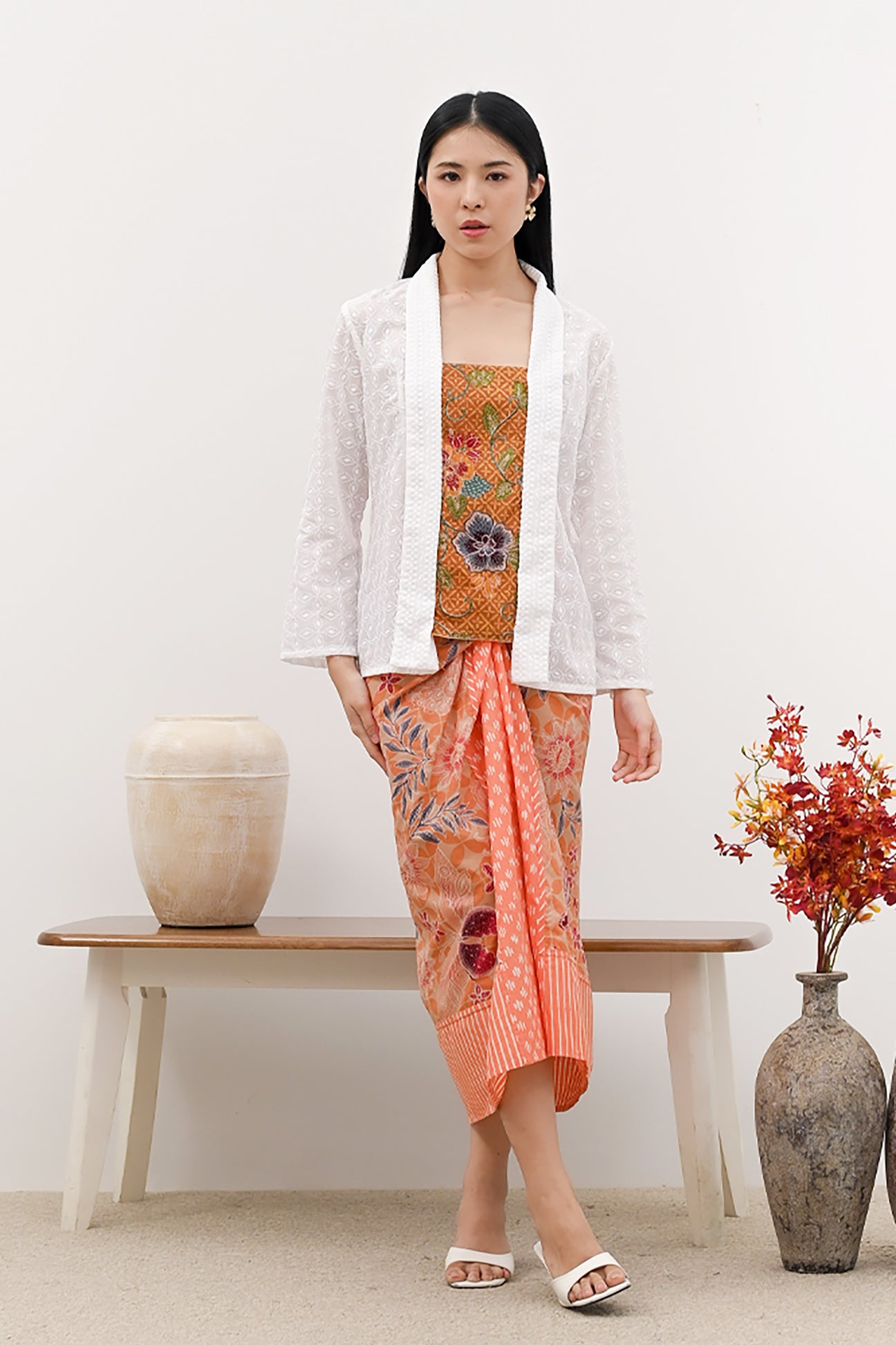 Kebaya Long Basic White T4046
